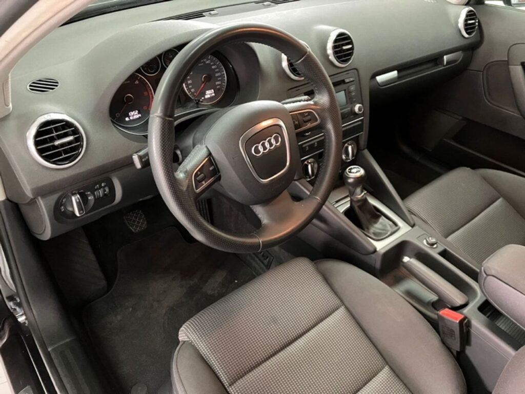 Audi A3 2.0 TDI 140cv Ambiente