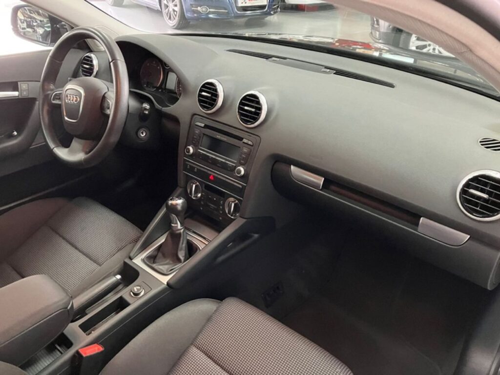 Audi A3 2.0 TDI 140cv Ambiente