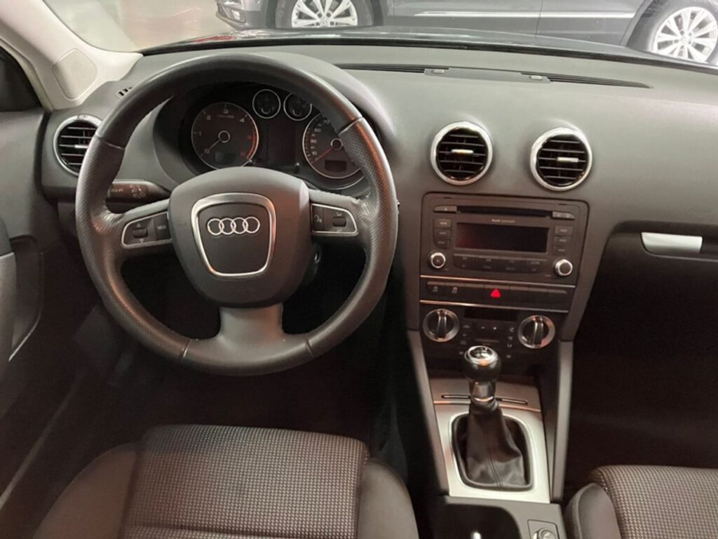 Audi A3 2.0 TDI 140cv Ambiente